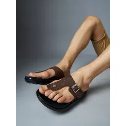 Hitz Men's Brown Thong Sandals-picture-41