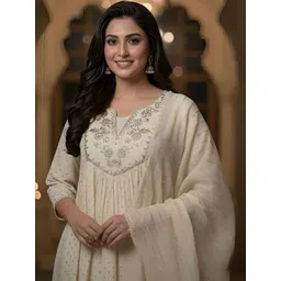 HIVA TRENDZ Women Ethnic Motifs Tiered Thread Work Kurta with Trousers & With Dupatta image 2