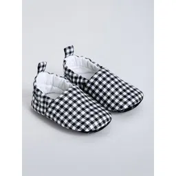 Hopscotch Boys Checked Fabric Booties-picture-27