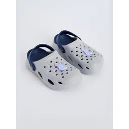 Hopscotch Unisex Kids Grey Round Toe Animal Applique Clogs-picture-29