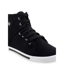 HOTSTYLE Men Textured Sneakers image 2