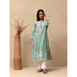 House Of Chikankari Green Cotton Chikankari Kurti-image-8