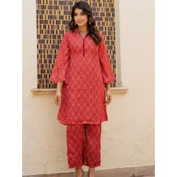 HOUSE OF JAMOTI Geometric Printed Mandarin Collar Regular Satin Kurta with Trousers-image-42