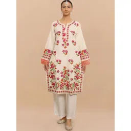 House of Kari Off White Falak Kashmiri Long Kurta-picture-47