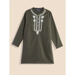 House of Pataudi Boys Embroidered Pure Cotton Kurta-image-32