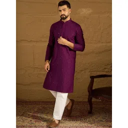 House of Pataudi Embroidered Mandarin Collar Knee Length Straight Kurta-picture-40