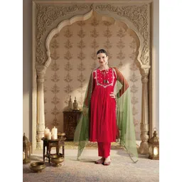 House of Pataudi Ethnic Motifs Embroidered Sequinned Jashn Kurta With Trousers & Dupatta-picture-19