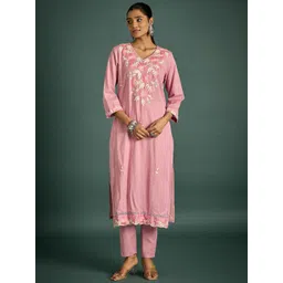 House of Pataudi Floral Embroidered Pure Cotton Straight Kurta With Trouser & Dupatta-picture-19