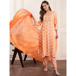 House of Pataudi Floral Embroidered Straight Kurta With Trouser And Dupatta Set-picture-12