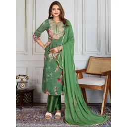 House of Pataudi Floral Printed & Embroidered Straight Kurta & Trousers With Dupatta-image-34