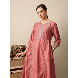 House of Pataudi Floral Sequin Embroidered Jashn Kurta-picture-32