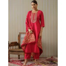 House of Pataudi Floral Yoke Design Round Neck Straight Kurta Trousers With Dupatta-image-43