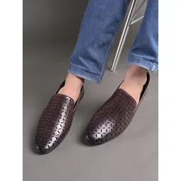 House of Pataudi Men Casual Slip On Mojaris-picture-36
