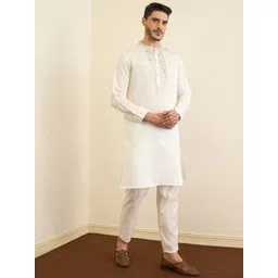 House of Pataudi Men Embellished Mandarin Collar Neck Straight Kurta-picture-38