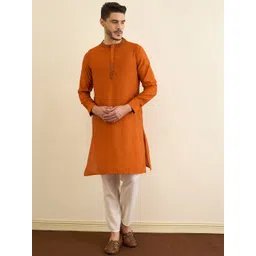 House of Pataudi Men Embellished Mandarin Collar Straight Kurta-picture-30