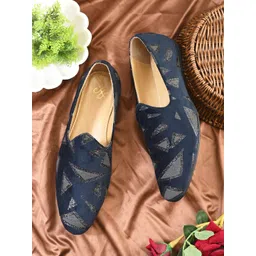 House of Pataudi Men Embellished Velvet Mojaris Shoes-picture-11