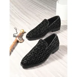 House Of Pataudi Men Embroidered Casual Slip On Mojaris-picture-37