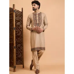 House of Pataudi Men Ethnic Motifs Woven Design Kurta with Trousers-picture-16