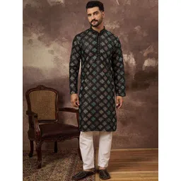 House of Pataudi Men Geometric Printed Festive Silk Straight Kurta-picture-15