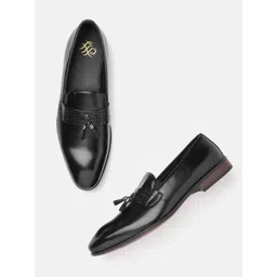 House of Pataudi Men Tasselled Formal Loafers with Textured Detail-picture-45