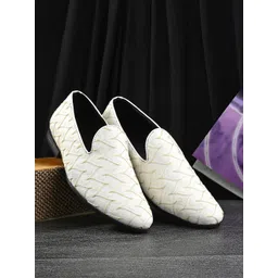 House of Pataudi Men Textured Embellished Comfort Insole Lightweight Mojaris-picture-25