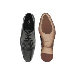 House of Pataudi Men Textured Lace Up Formal Derbys image 2