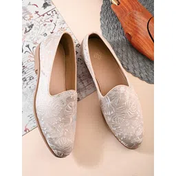 house of pataudi Round Toe Traditional Lightweigth Comfortable Ethnic Mojaris For Men-picture-11
