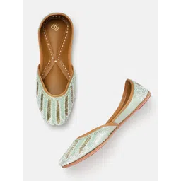 House of Pataudi Women Embellished Ethnic Mojaris-picture-24