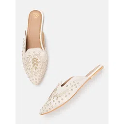 House of Pataudi Women Embellished Ethnic Mules-picture-19