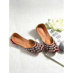 House of Pataudi Women Embroidered Velvet Mojaris-picture-27