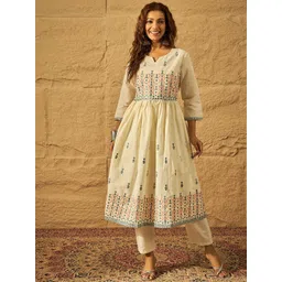 House of Pataudi Women Floral Embroidered Cotton Kurta with Trousers-picture-19