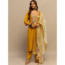 House of Pataudi Women Floral Embroidered Kurta with Trouser & Dupatta-picture-29