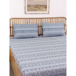 House This Kullu Patti Blue Geometric Cotton 144 TC King Bedsheet with 2 Pillow Covers-image-28