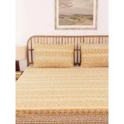House This Kullu Patti Yellow Cotton 144 TC King Size Bedsheet With Pillow Covers-picture-14