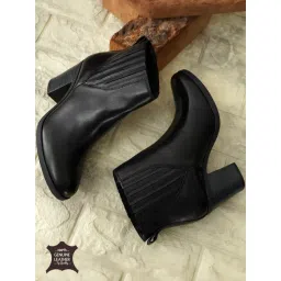 Hoversoul Women's Ronya Black Chelsea Boots-picture-18
