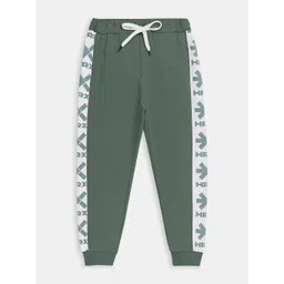 HRX by Hrithik Roshan Boys Rapid Dry Joggers with Branded Side Panel-picture-35