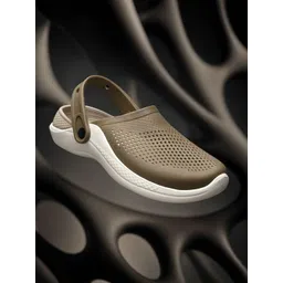 HRX by Hrithik Roshan Men Clogs-picture-21