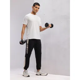 HRX by Hrithik Roshan Men Contrast Panel Rapid-Dry Training Joggers-picture-34