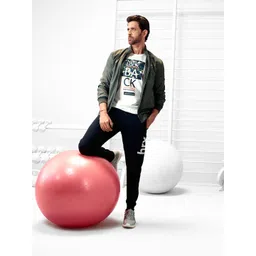 HRX by Hrithik Roshan Men Jet Black Solid Regular Fit Bio-Wash Lifestyle Jogger-picture-23