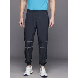 HRX by Hrithik Roshan Men Lifestyle Reflective Cargo-Style Jogger-picture-18