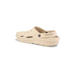 HRX by Hrithik Roshan Men Self-Designed Clogs image 3