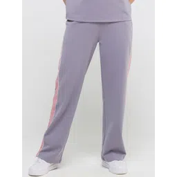 Hunnit Women Wave Style High Rise Relaxed Fit Solid Cotton Straight Fit Trouser Pants-picture-27