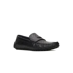 Hush Puppies Men Textured Leather Penny Loafers-picture-46
