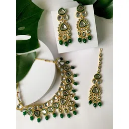 I Jewels Gold-Plated Kundan-Studded & Beaded Necklace & Earrings With Maang Tika-picture-35