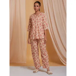 Ichaa Floral Printed Notched Neck Top With Pyjamas-picture-27