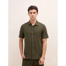 Iconic Green Regular fit Solid Shirt-picture-24