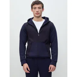 Iconic Men Colourblocked Hooded Sweatshirt-picture-15
