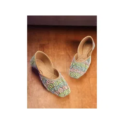 Iconics Womens Grey Color Comfortable Ethnic Embellished Juttis-picture-17