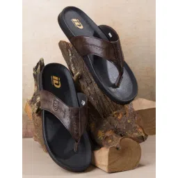 ID Men Brown Thongs-picture-32