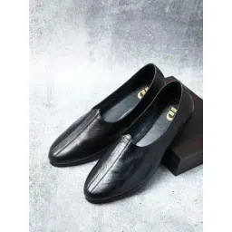 ID Men's Black Casual Juttis-picture-28